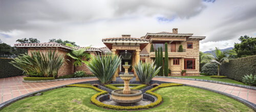 Casa campestre en piedra de Villa de Leyva, referencia del estilo de la zona